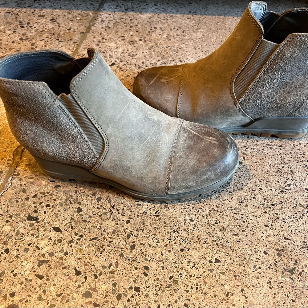 Sorel Evie wedge bootie size 6